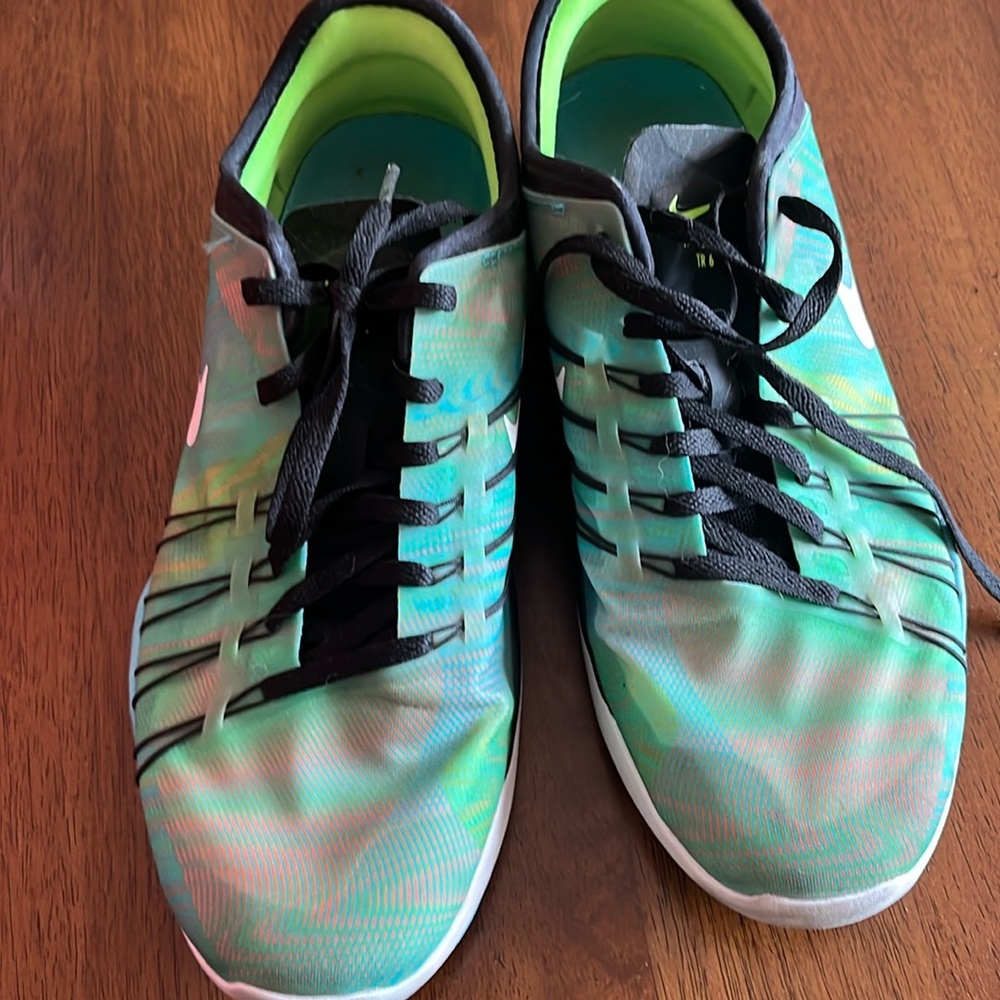 Nike free TR 6 size 8.5